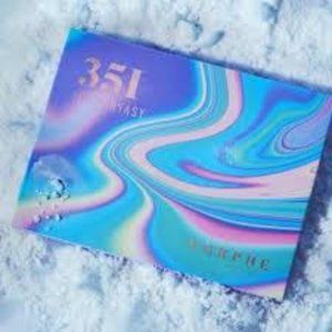Morphe- 35I Icy Fantasy Artistry Palette